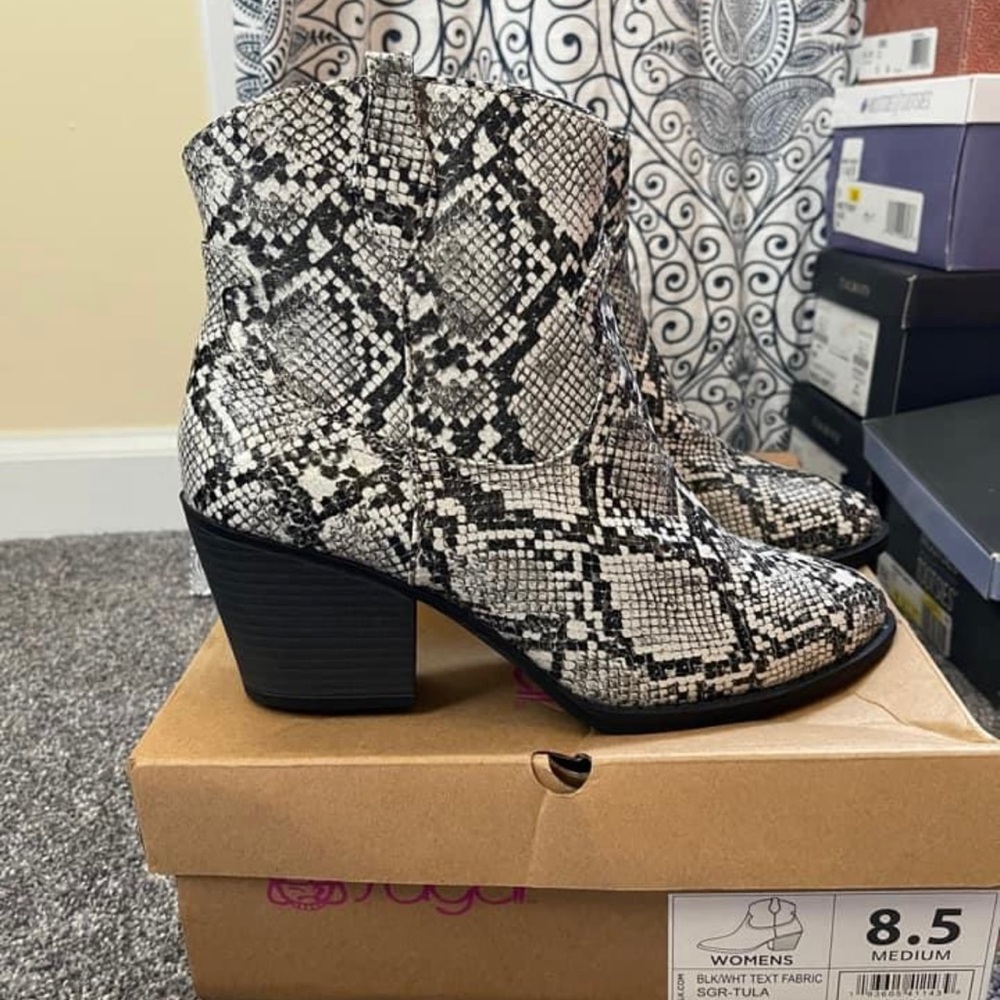 Snakeskin Boots- NEW!